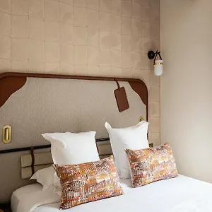 Otel Hiro, New 2024